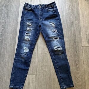 KanCan Signature Estilo high rise ankle skinny jeans in size 28 Perfect Cond